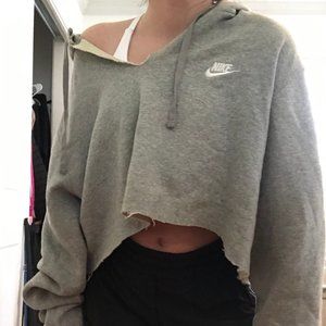 Cropped Nike Hoodie